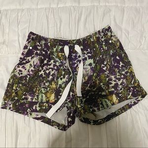 Lululemon Spring Break Away Shorts Size 6